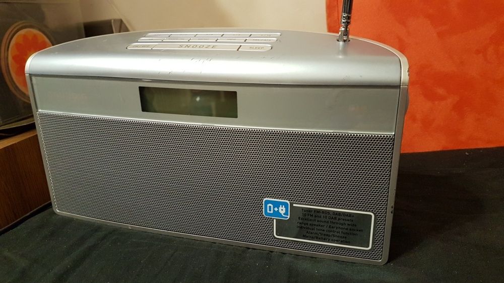 Radio GRUNDIG DAB+, DAB si FM, digital, RDS