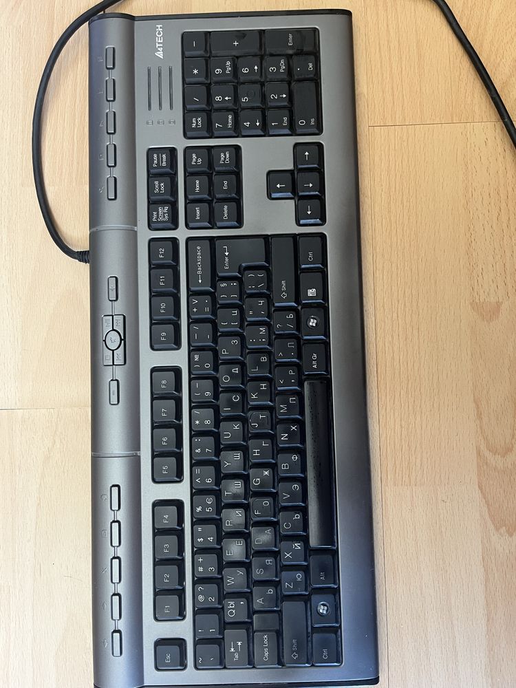 Многофункционална клавиатура Logitech