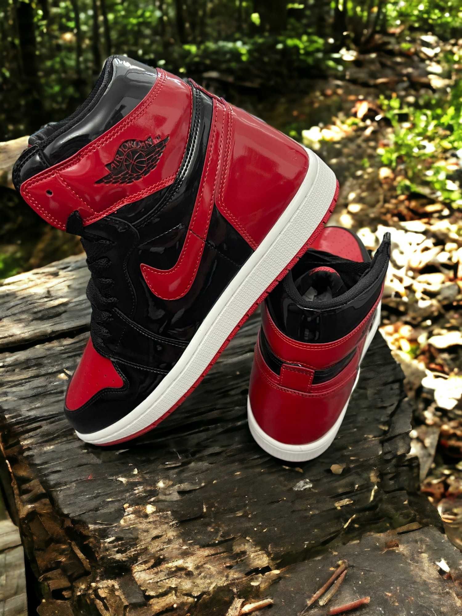 Adidasi Jordan 1 High Patent Bred