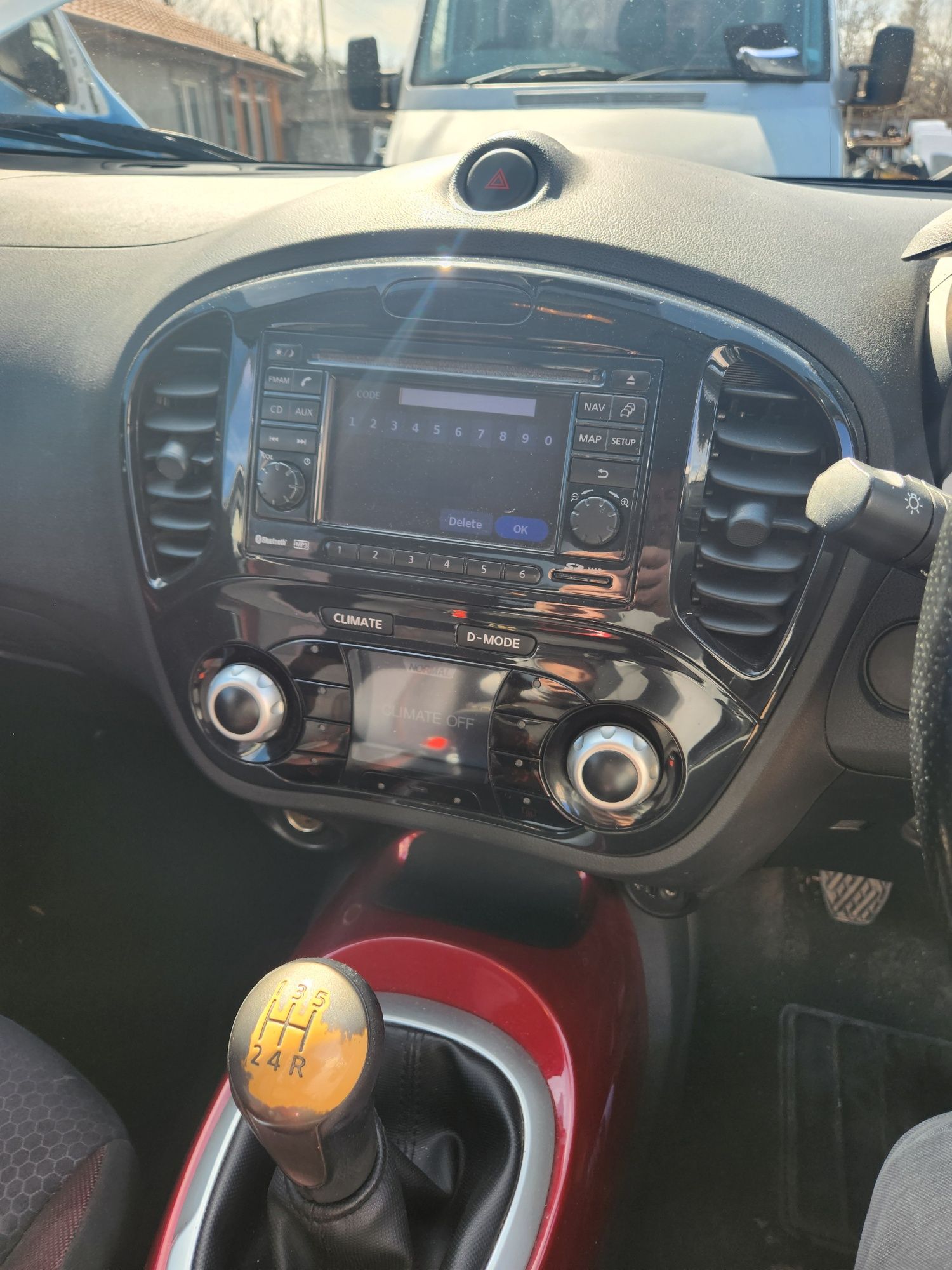 За Части Nissan Juke 1.6 117 конски сили 2012 година