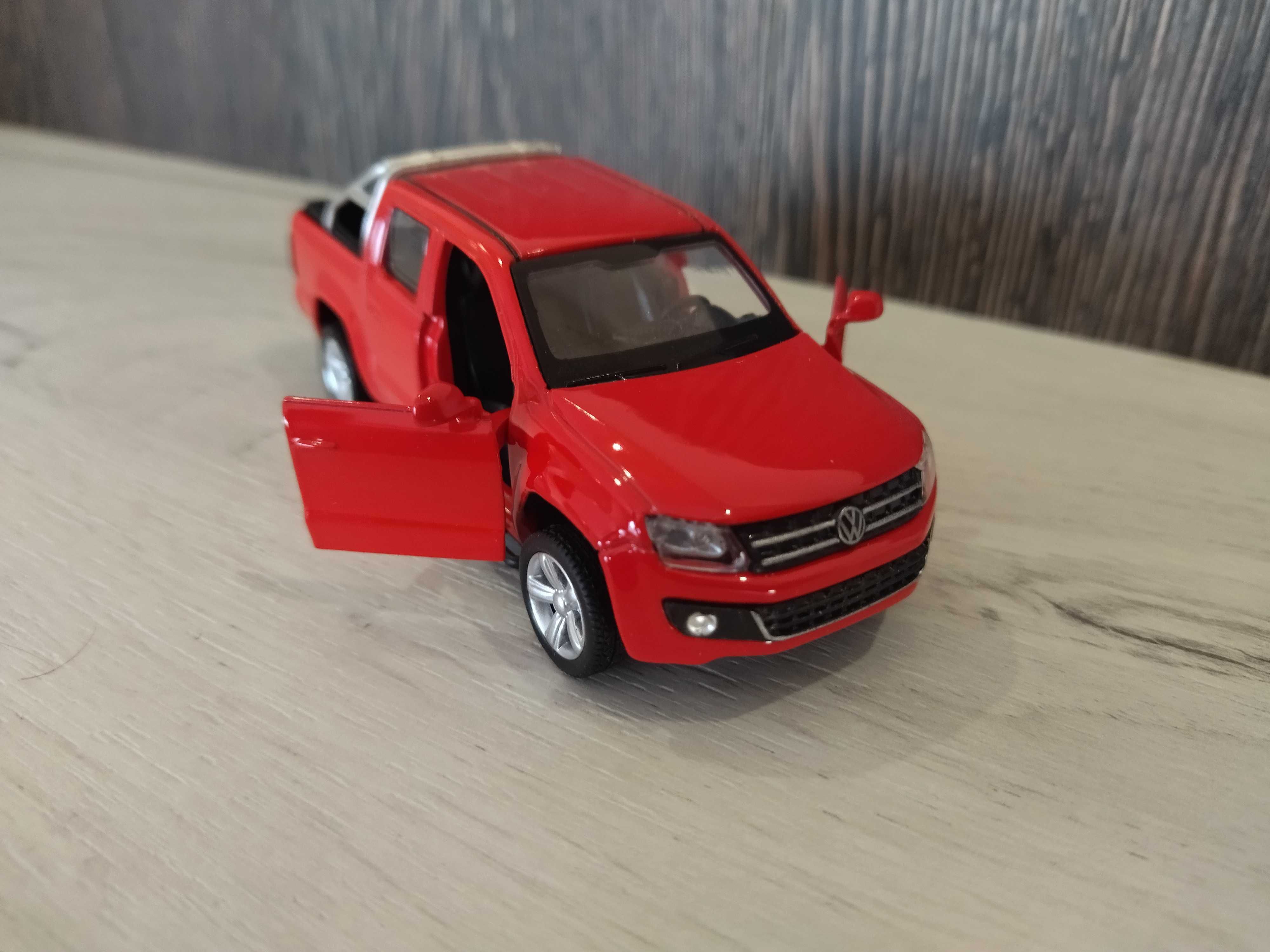 Метална количка Volkswagen Amarok  !!!