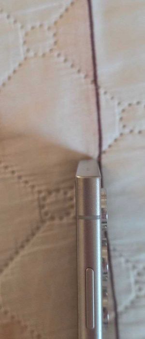 Samsung S24 Ultra 512/12GB + 3 кейса (Pitaka, Benks) + 2 зарядни