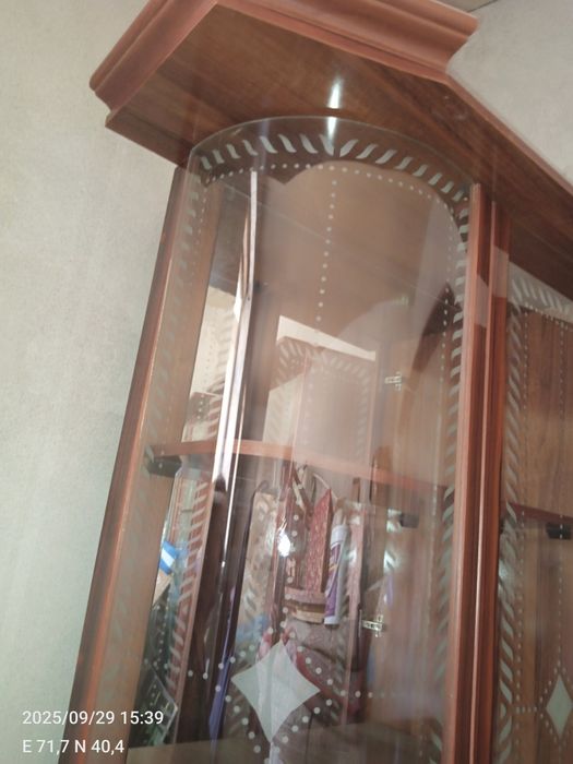 Стенка б/у хорошим состояние