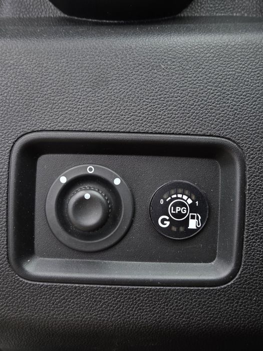 Vand/Schimb Dacia Duster 1.0 benzina+GPL Euro 6