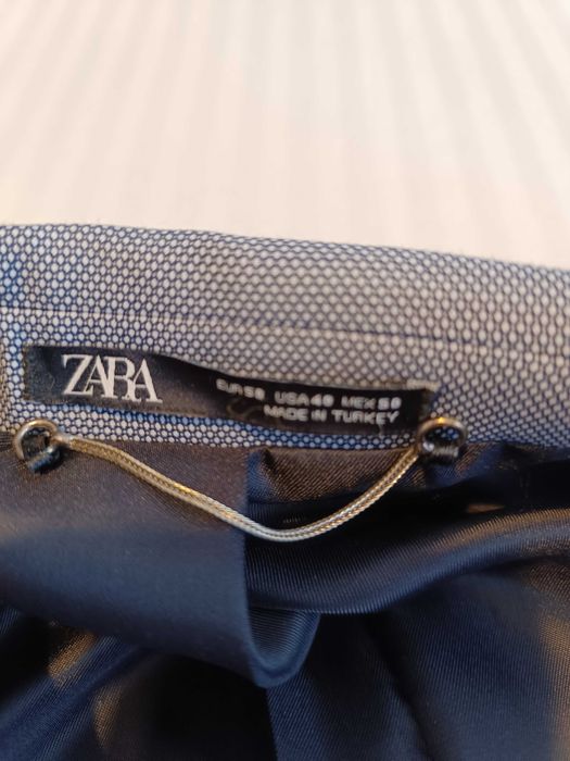Vând costum bărbați Zara nou mărimea M