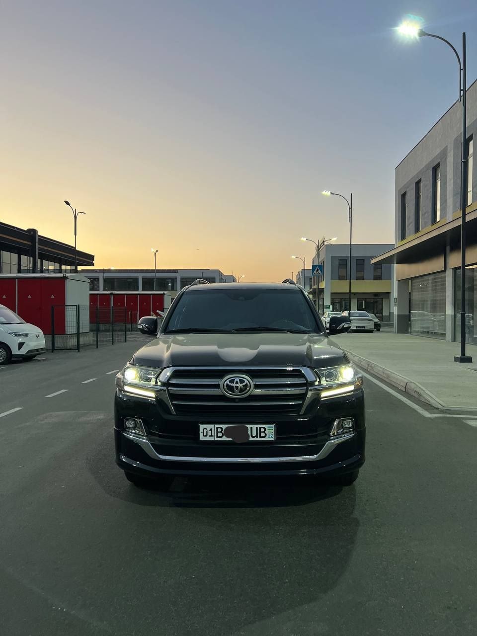 Toyota Land Cruiser 200 Executive Launge Evropeyka