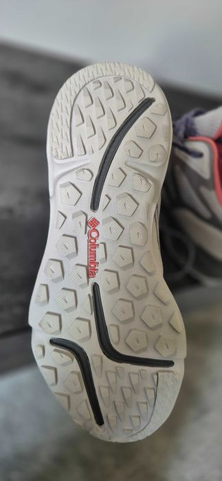 Columbia кроссовки женские