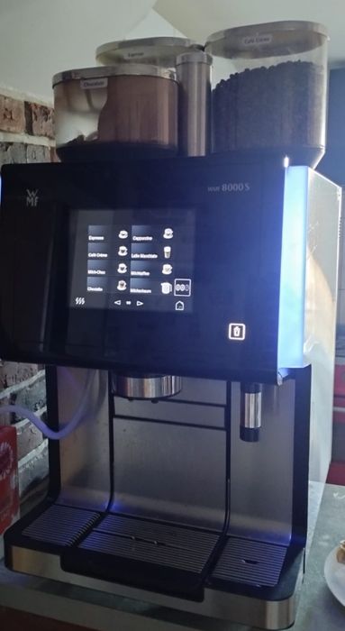 Vând aparat cafea WMF 8000 S