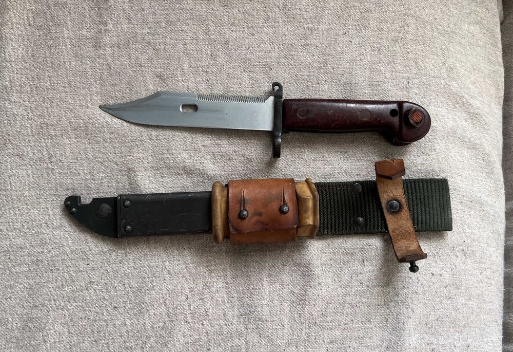 Baionetă AKM militară cu teacă și toc textil piele original MAPN