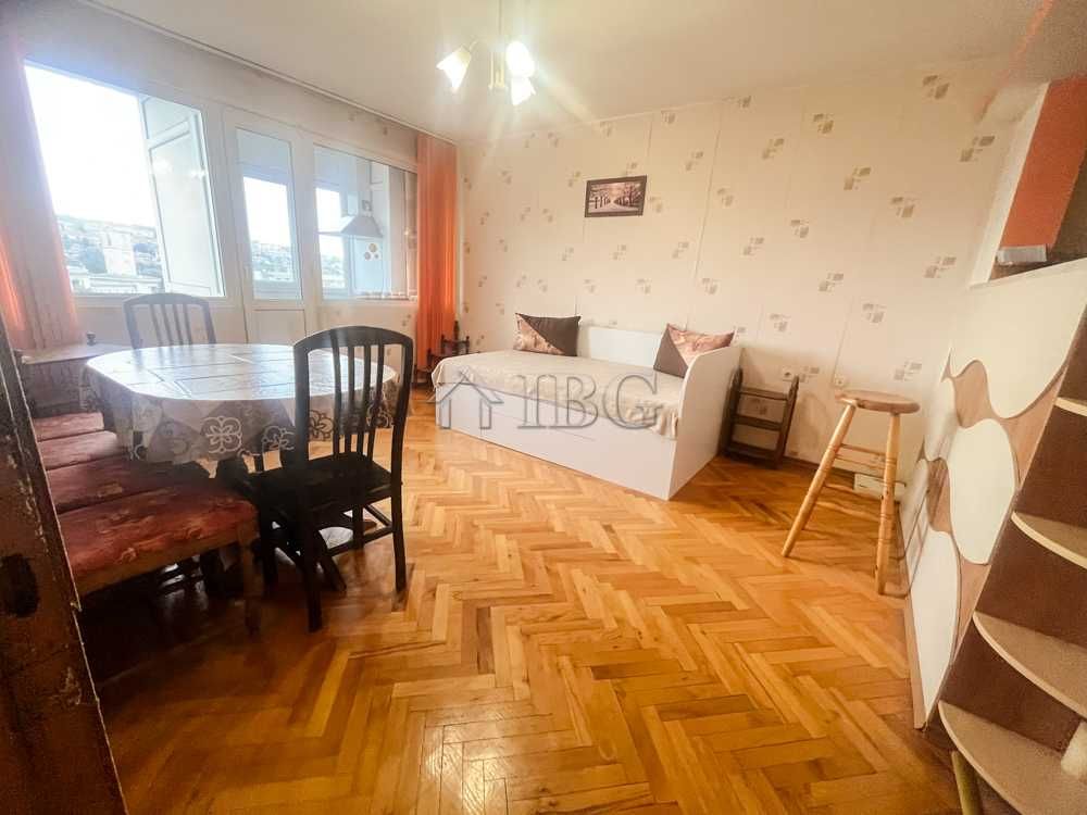 Продава се Едностаен апартамент в Русе, Широк център - 52 кв.м за 1189 €/кв.м - Снимка #1