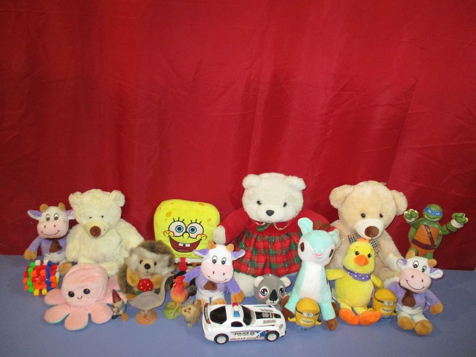 Много Детски Играчки - плюшени и пвц