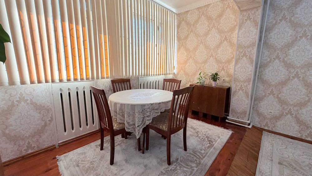 Ойбек, ор-р Angel’s Food
Мирабадский район
4/5/9
Площадь: 100 м²