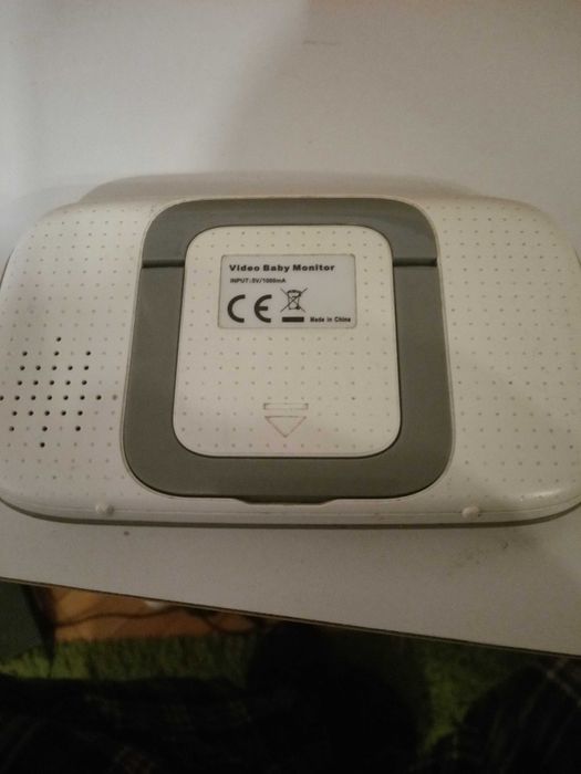 Monitor pentru camere supraveghere bebeluși