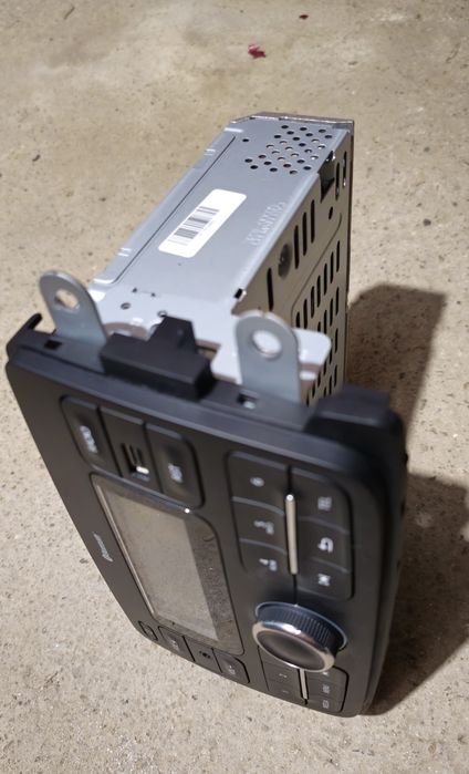 Radio cu usb original Dacia Logan 281153513R