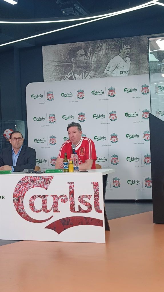 Minge oficiala Liverpool semnata de Robbie Fowler