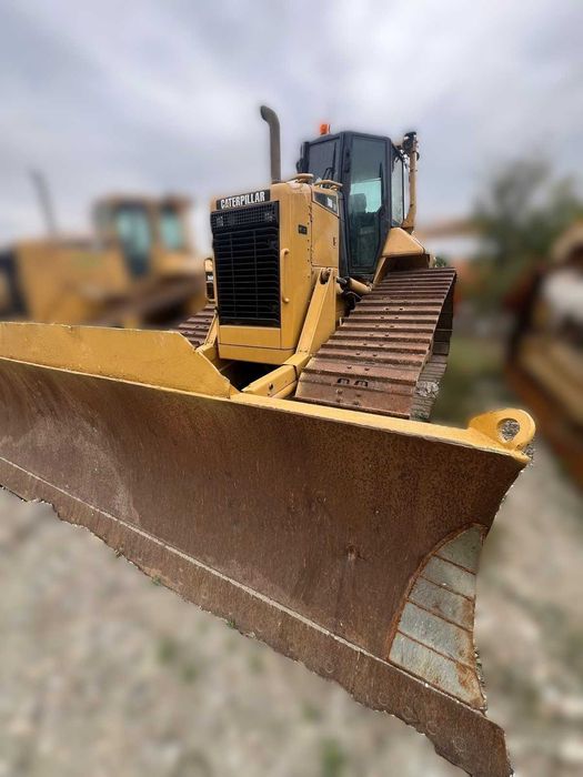 Buldozer Caterpillar recent adus Anglia an 2004  14000 ore