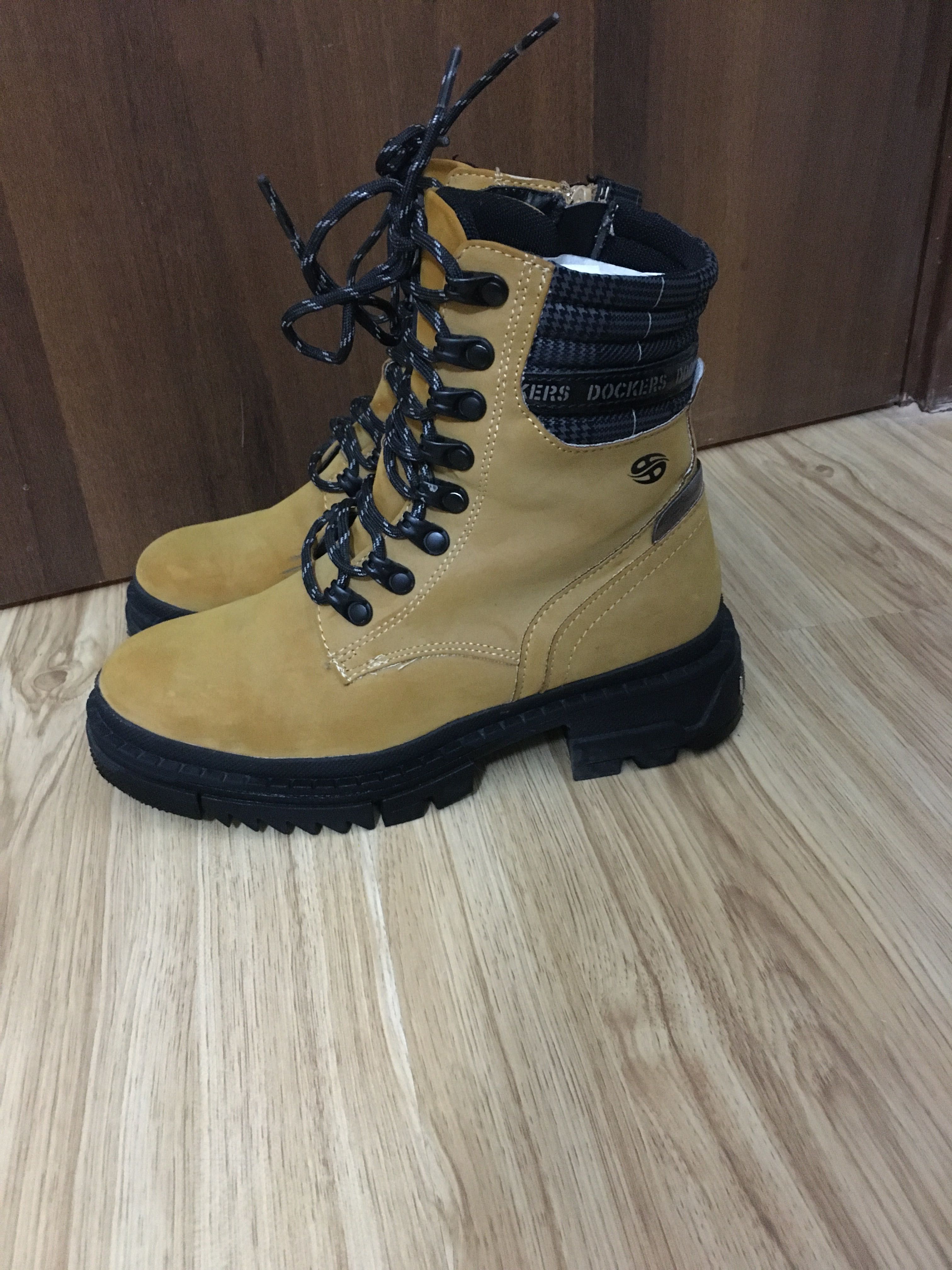 Зимни обувки оригинални DOCKERS