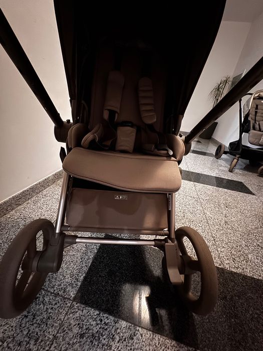 Бебешка количка Anex Flo Yuki като нова !