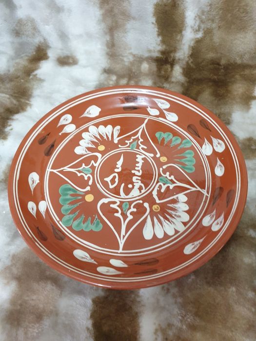 Продаю два блюда и ляганы.