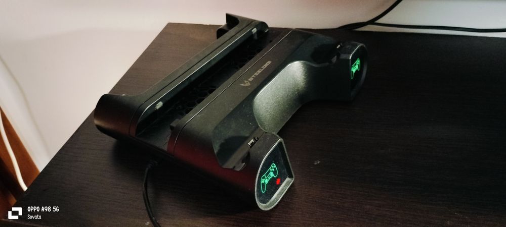 ‼️De vânzare Ps4 slim 512gb + 2 controller+8 Joc+ ventilator ‼️