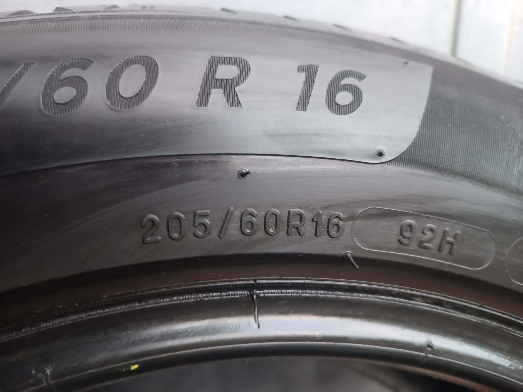 205/60/16 Michelin Дот 0522