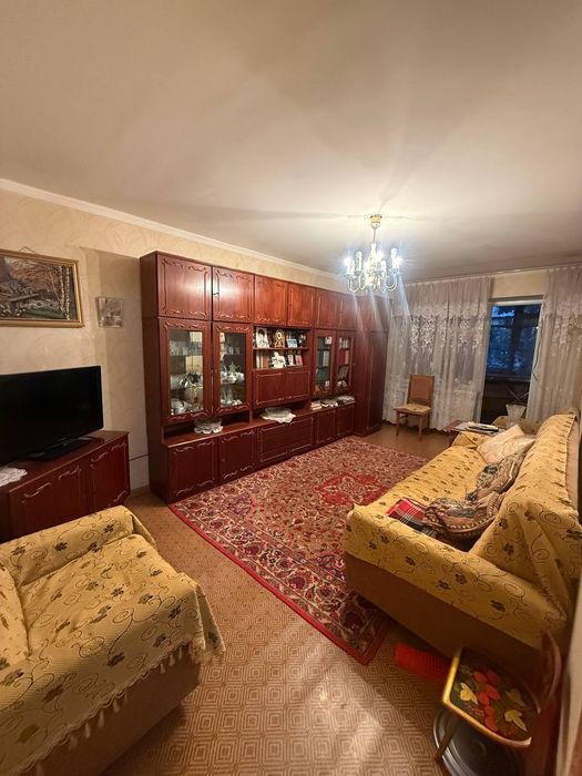 3/3/4 ттз 1 кирпич 2»6 балкон частично мебель, ипотеки нет , 72000