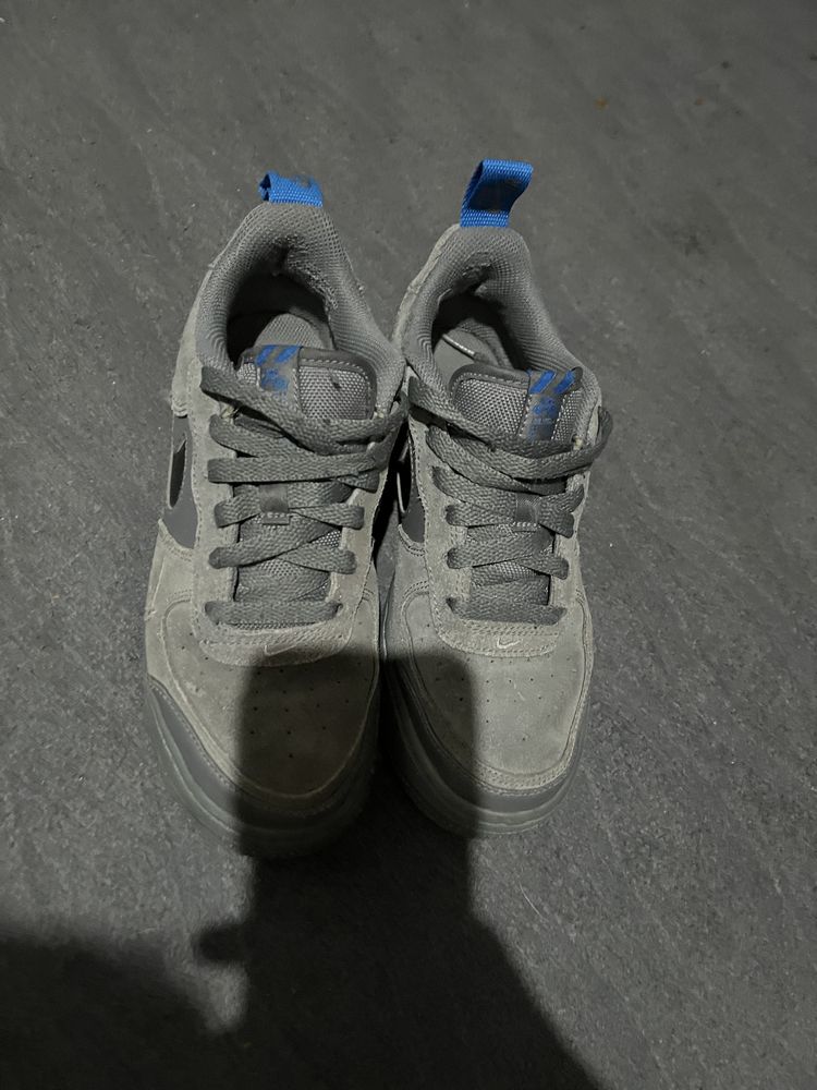 Adidasi Nike nr 36