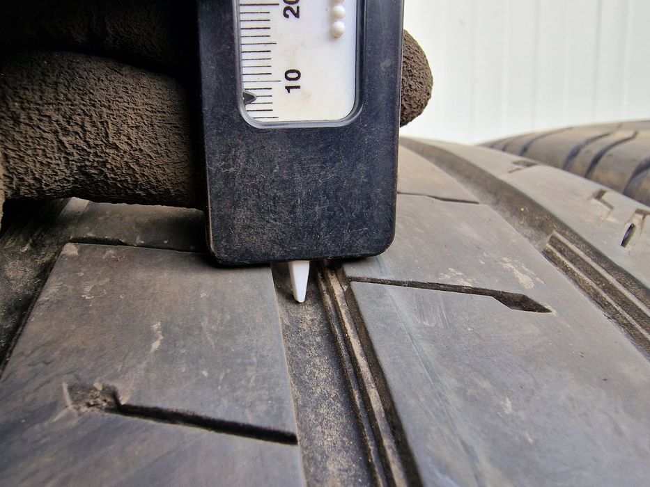 Anvelope 235/65R16C marca Continental, DOT 2022, 7.5 mm