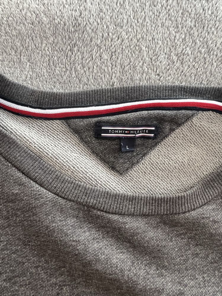 Tommy Hilfiger блуза L размер