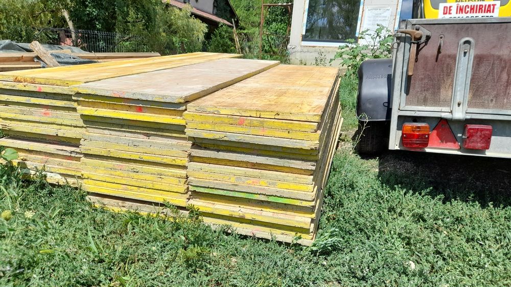 Închiriez panouri cofraj doka și montanti .