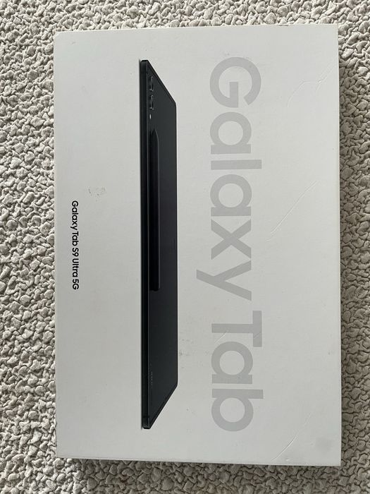 Galaxay Tab S9 Ultra 5G + tastatura.