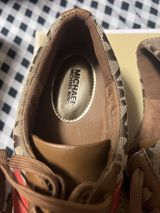 Adidasi michael kors nr 37