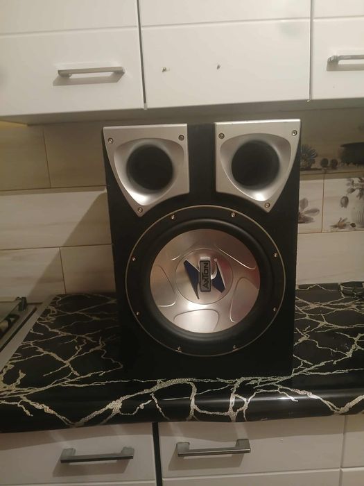 Vind  tu de bass sau schimb cu telefon