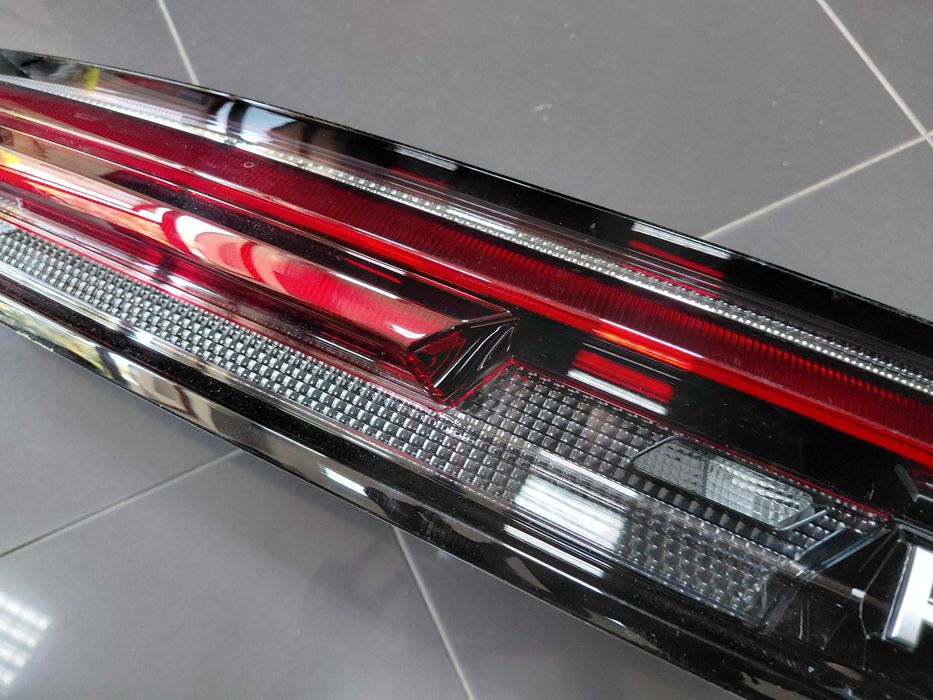 9Y0945207BL Нов Porsche Cayenne 9Y Централен стоп