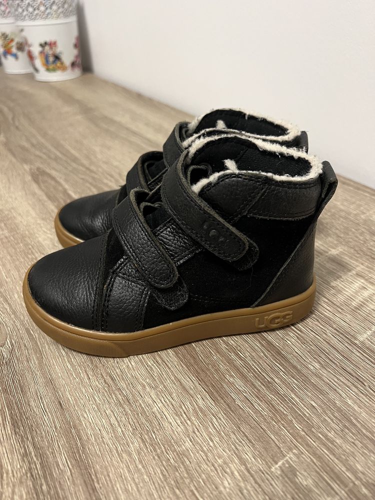 Ghetute UGG originale copii