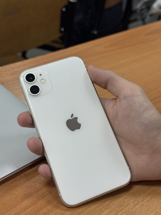 срочно продам iphone 11