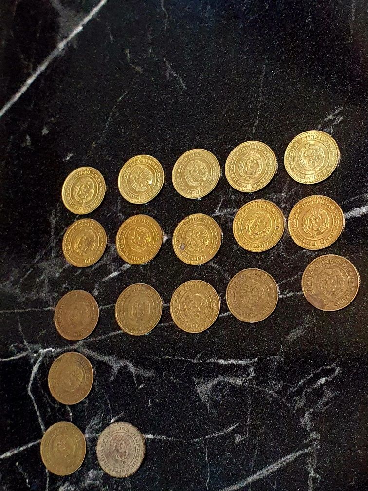Монети/ 1 стотинка 1990,1988,1974,1988,1981