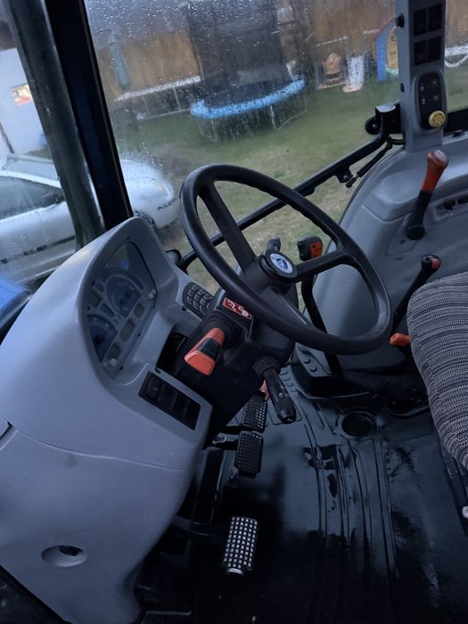 New Holland T5060 2012