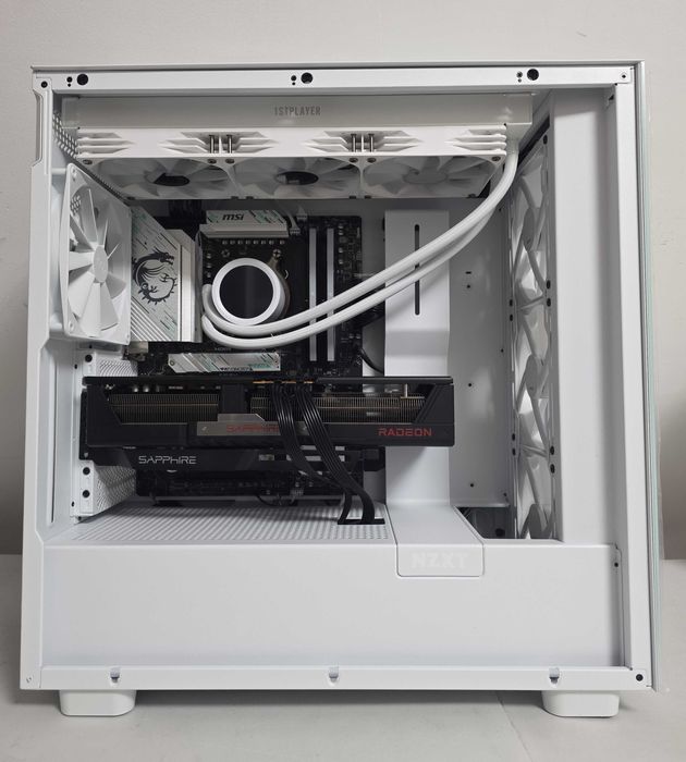 PC Gaming Ryzen 7 9800X3D RX 9070 XT 16GB