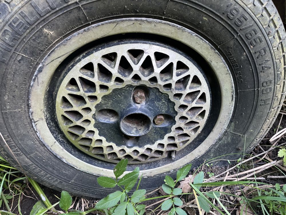 Vând genti 195/65r14