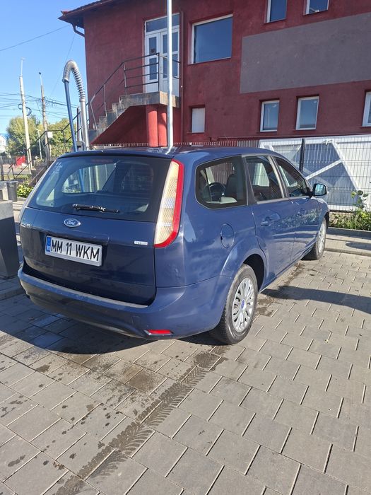 Vând Ford focus 2