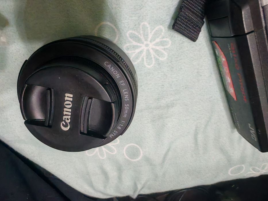 Aparat foto DSLR Canon EOS 4000D,18.0 MP, Negru + Obiectiv EF-S 18-55m