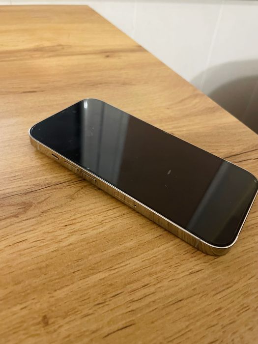 iPhone 14 Pro бял