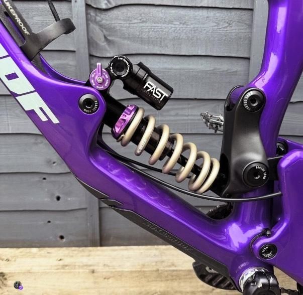 Nukeproof Giga 297 Fast Edition