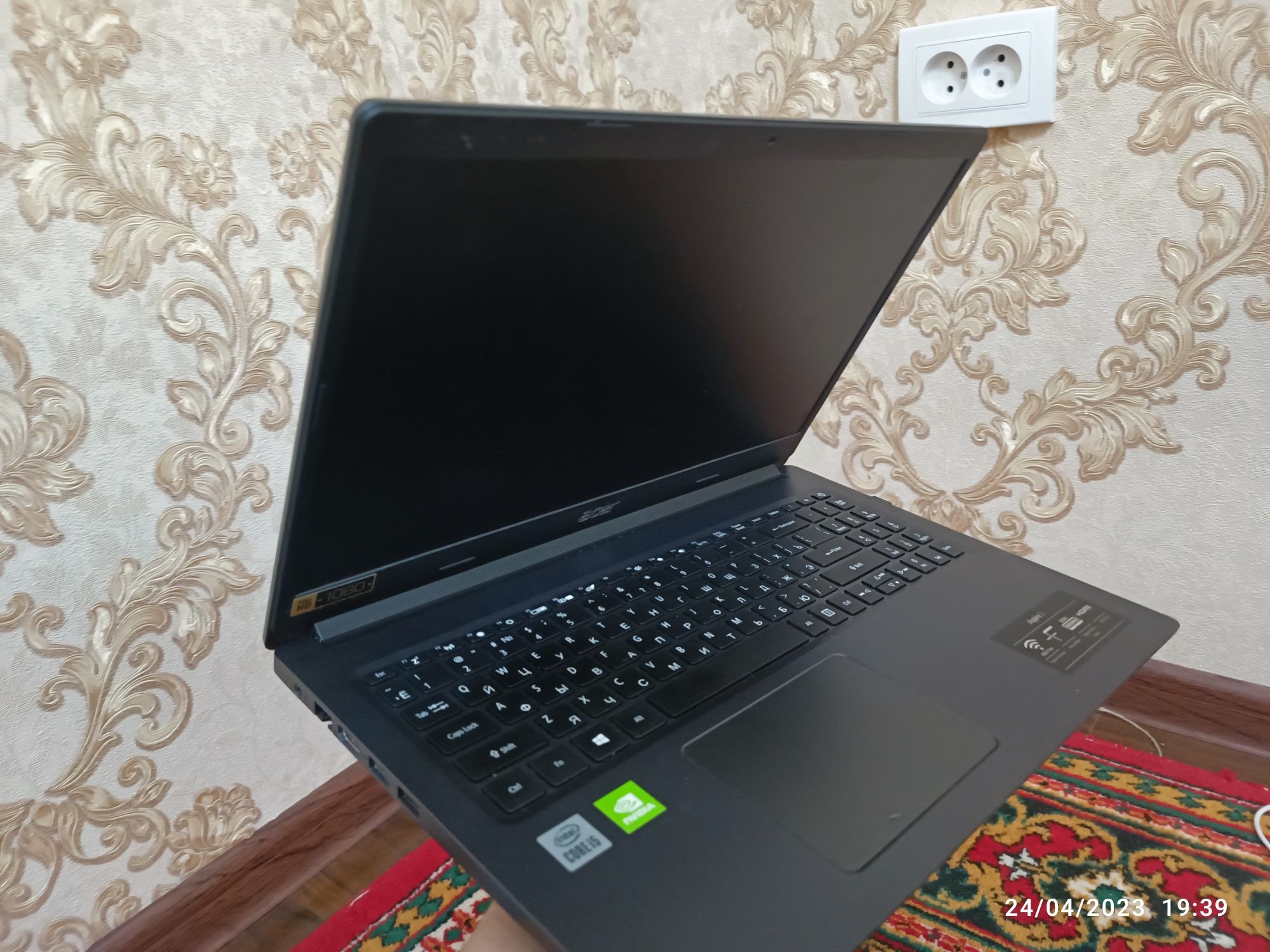 Aspire 3 core i5 10-avlod xotirasi 1000gb HDD RAM 8 GB