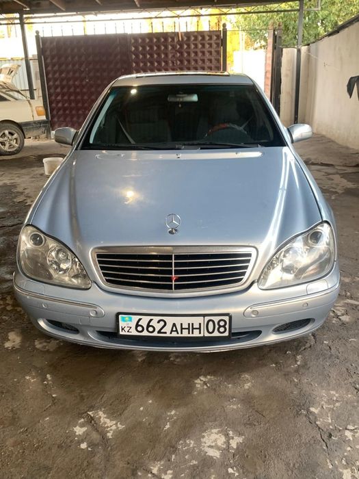Продаю Mercedes-Benz c-klass состояние отличное сел поехал