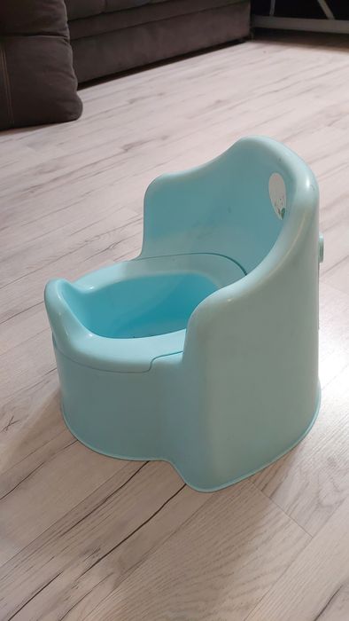 Отдам бесплатно горшок детский