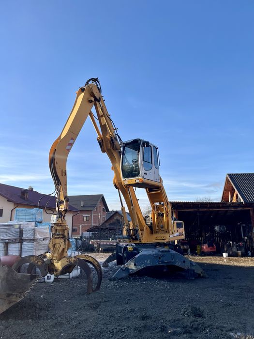 Excavator Liebherr A 904 C