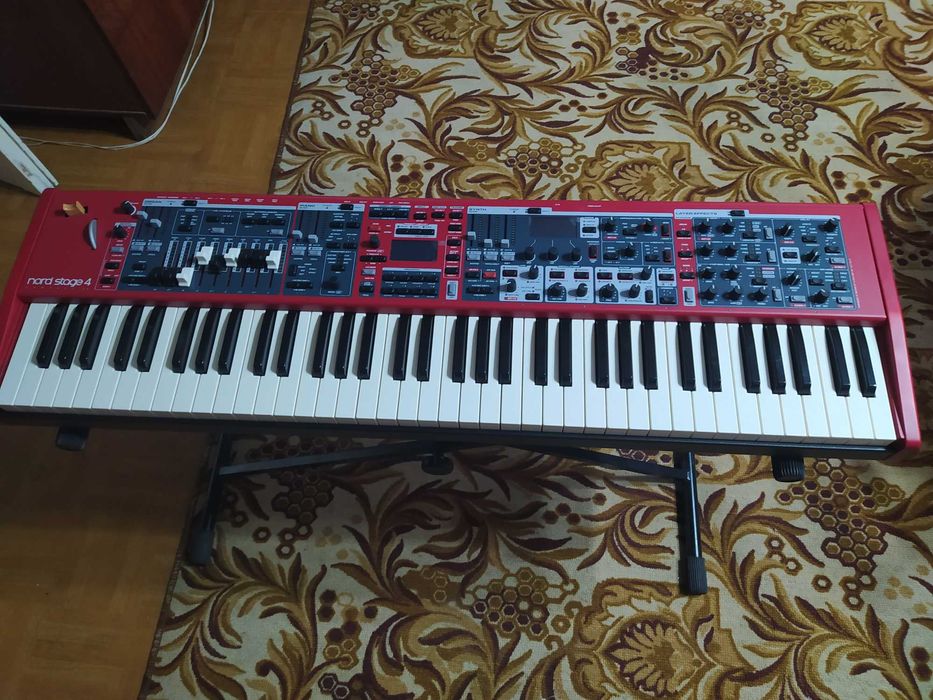 Clavia nord stage 4 compact 73