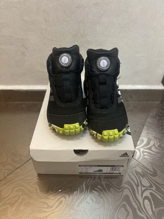 Детски adidas боти